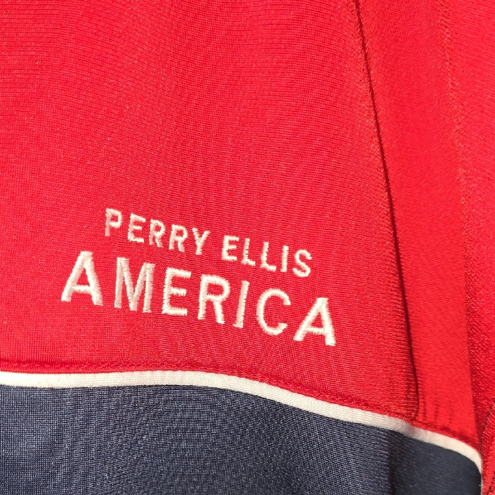 Perry Ellis‎ Red and Navy Activewear - Picture 3 of 4